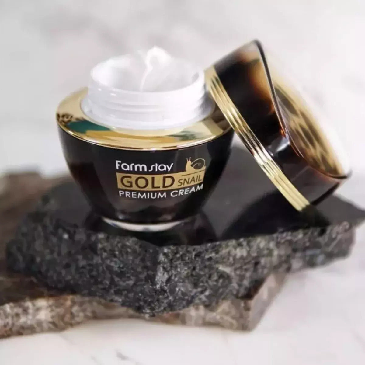 Farm Stay Gold Snail Ενυδατική Κρέμα Προσώπου Ημέρας με Έκκριμα Σαλιγκαριού 50ml